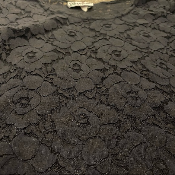 Sheer lace fitted top - Picture 1 of 4